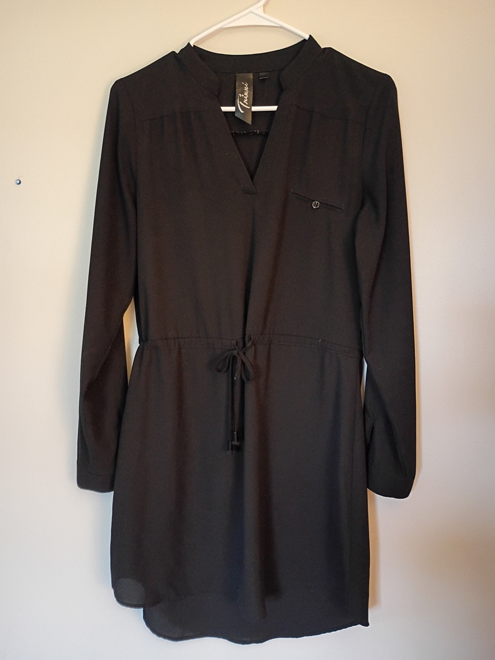 Trixxi Black Long-Sleeve Drawstring Waist Tunic Blouse